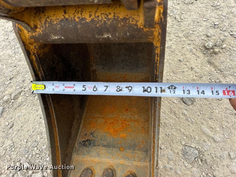 image for item DO6696 2012 John Deere 35D mini excavator