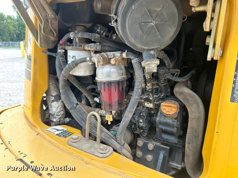 image for item DO6696 2012 John Deere 35D mini excavator