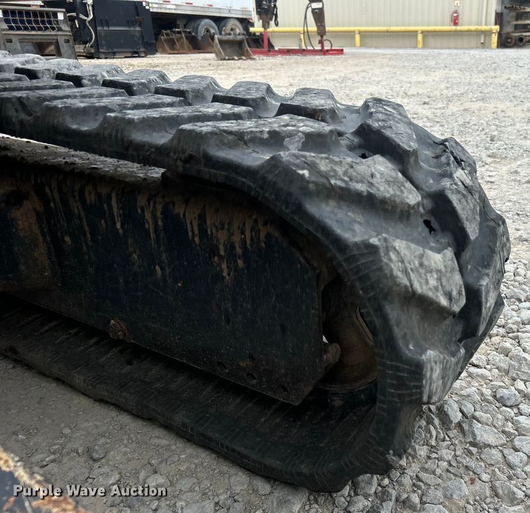 image for item DO6696 2012 John Deere 35D mini excavator