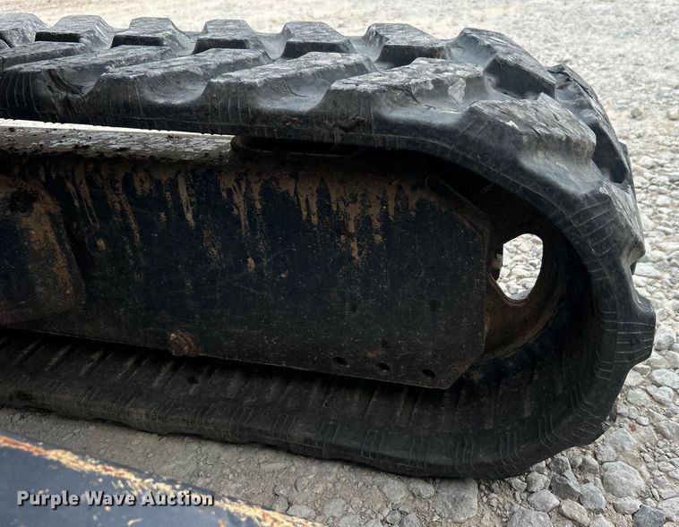 image for item DO6696 2012 John Deere 35D mini excavator