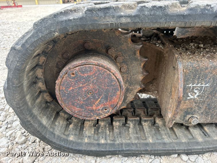 image for item DO6696 2012 John Deere 35D mini excavator