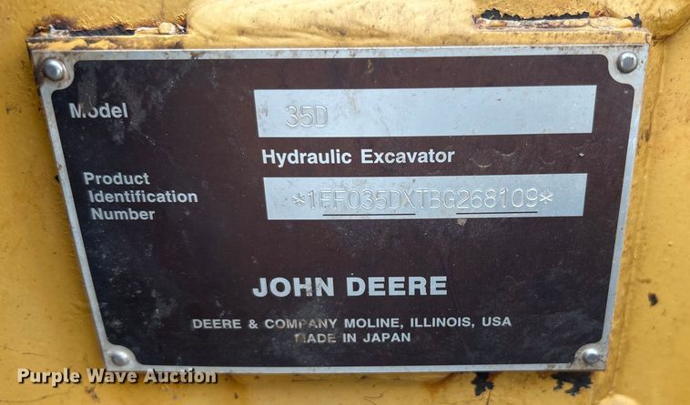 image for item DO6696 2012 John Deere 35D mini excavator