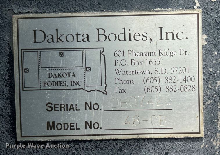 image for item DO6699 2006 International  7600 bucket truck