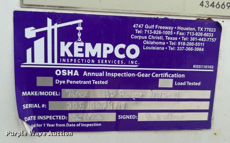 image for item DO6699 2006 International  7600 bucket truck