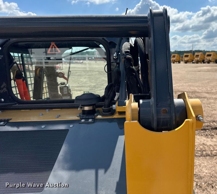 image for item DO7156 2022 John Deere 317G tracked skid steer loader