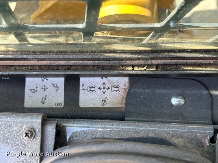 image for item DO7156 2022 John Deere 317G tracked skid steer loader