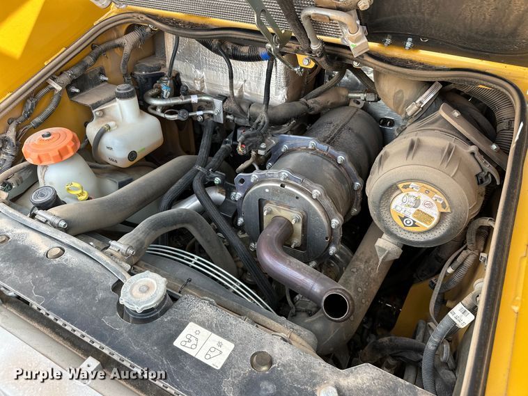 image for item DO7156 2022 John Deere 317G tracked skid steer loader