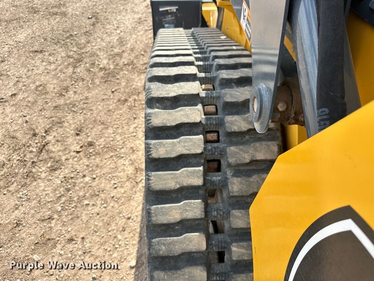 image for item DO7156 2022 John Deere 317G tracked skid steer loader