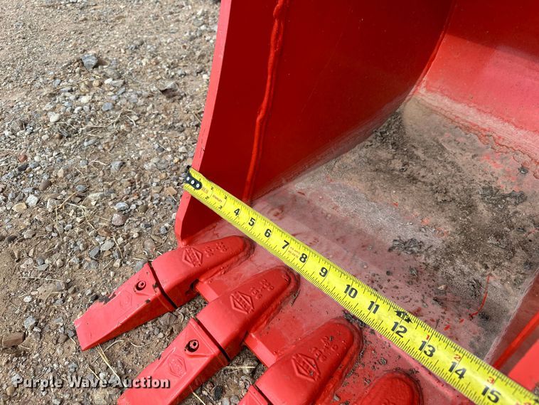 image for item DO7162 Kubota  K7793 mini excavator bucket