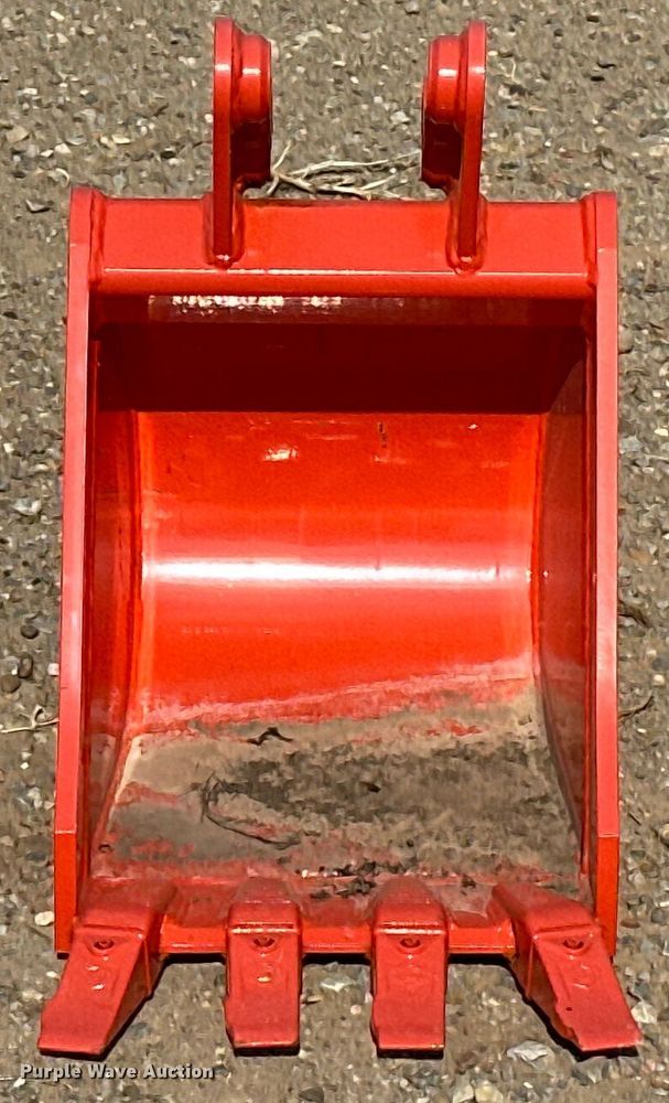 image for item DO7163 Kubota  K7789 mini excavator bucket 