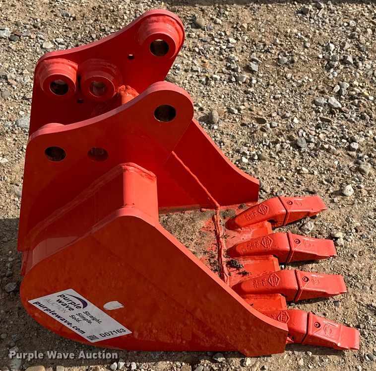 image for item DO7163 Kubota  K7789 mini excavator bucket 