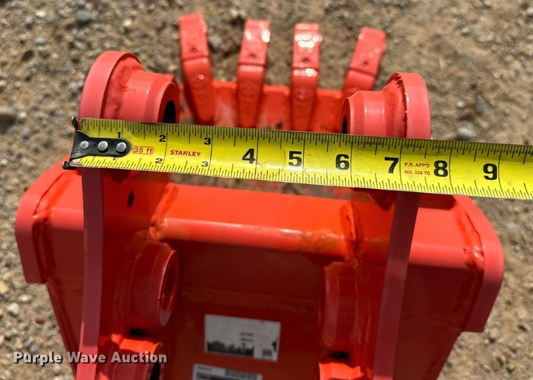 image for item DO7163 Kubota  K7789 mini excavator bucket 