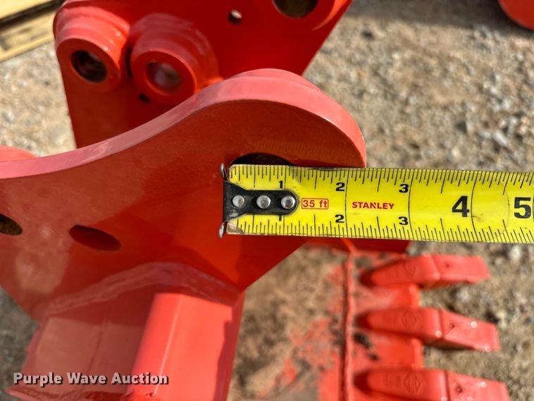 image for item DO7163 Kubota  K7789 mini excavator bucket 