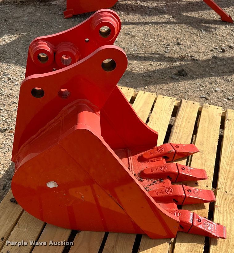 image for item DO7165 Kubota  K7789 mini excavator bucket 