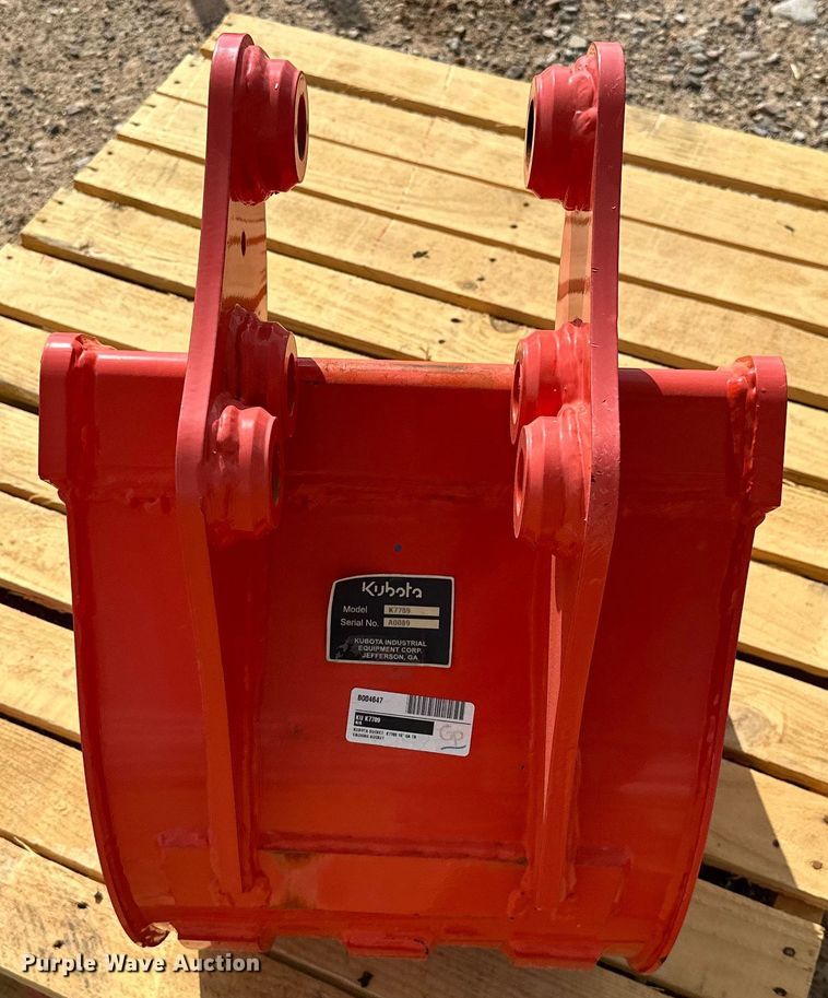 image for item DO7165 Kubota  K7789 mini excavator bucket 