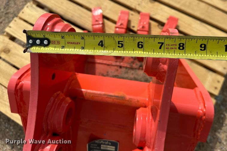 image for item DO7165 Kubota  K7789 mini excavator bucket 