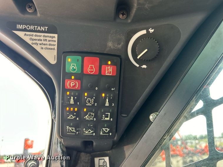 image for item DO7456 2017 John Deere 331G tracked skid steer loader