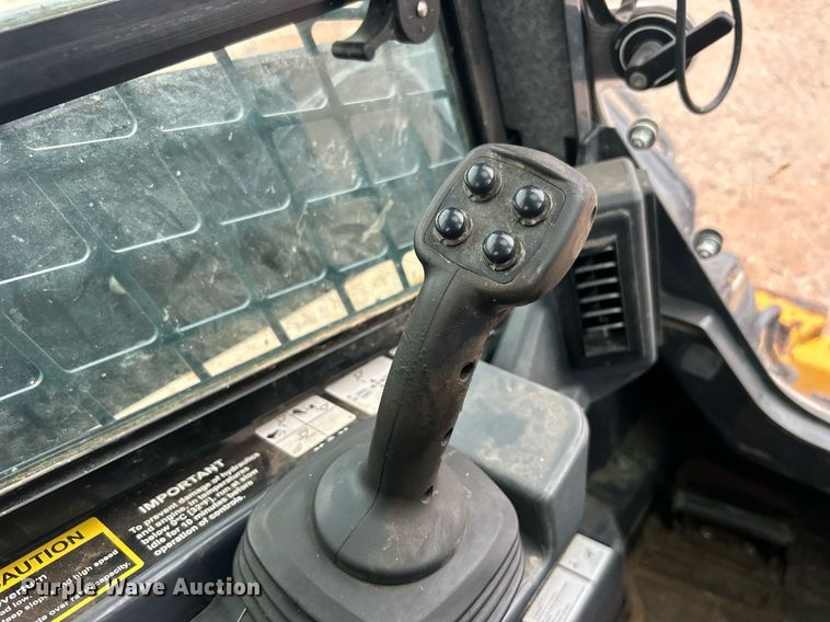 image for item DO7456 2017 John Deere 331G tracked skid steer loader