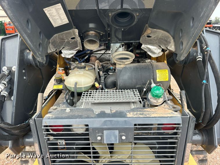 image for item DO7456 2017 John Deere 331G tracked skid steer loader