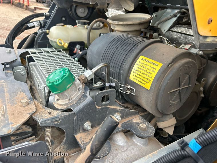 image for item DO7456 2017 John Deere 331G tracked skid steer loader