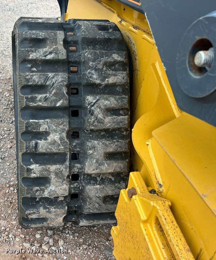 image for item DO7456 2017 John Deere 331G tracked skid steer loader