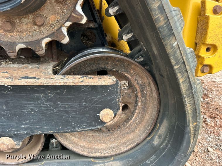 image for item DO7456 2017 John Deere 331G tracked skid steer loader