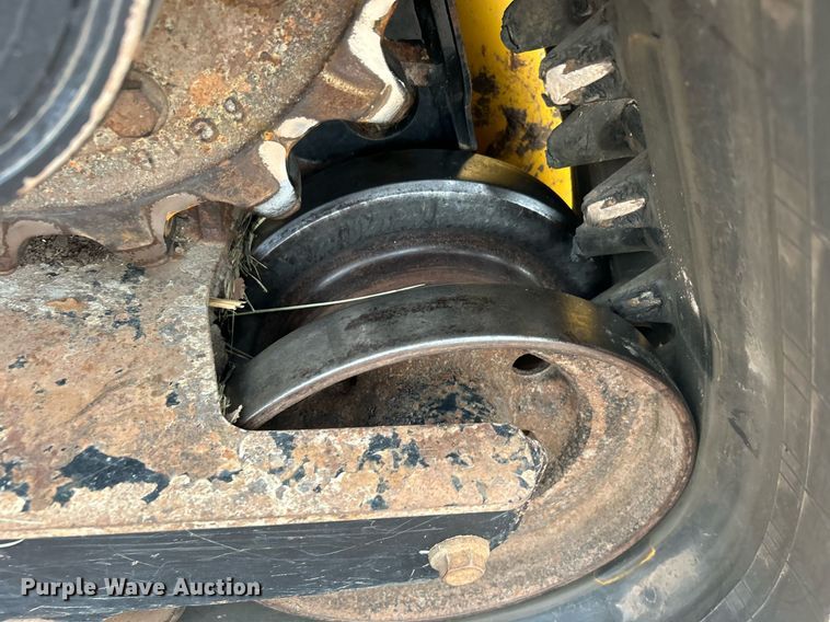 image for item DO7456 2017 John Deere 331G tracked skid steer loader