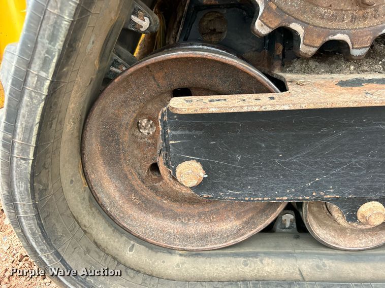 image for item DO7456 2017 John Deere 331G tracked skid steer loader