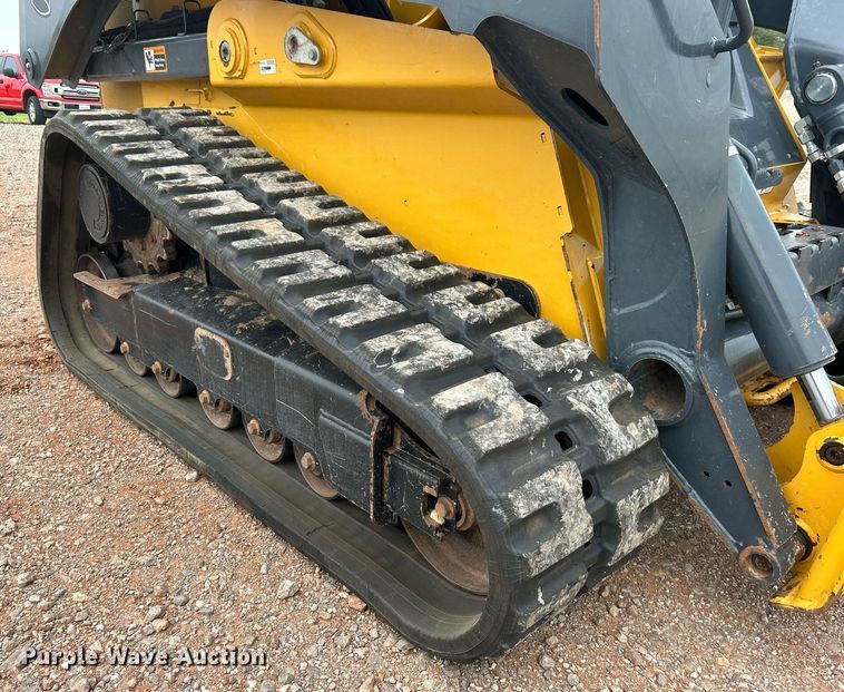 image for item DO7456 2017 John Deere 331G tracked skid steer loader