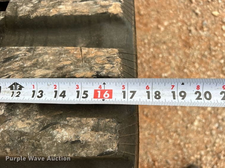 image for item DO7456 2017 John Deere 331G tracked skid steer loader