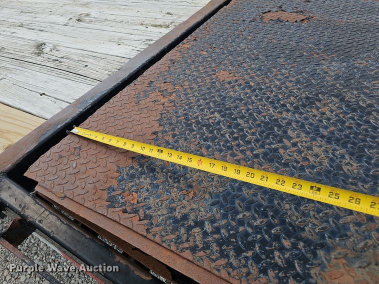 image for item DP0981 2014 PJ equipment trailer