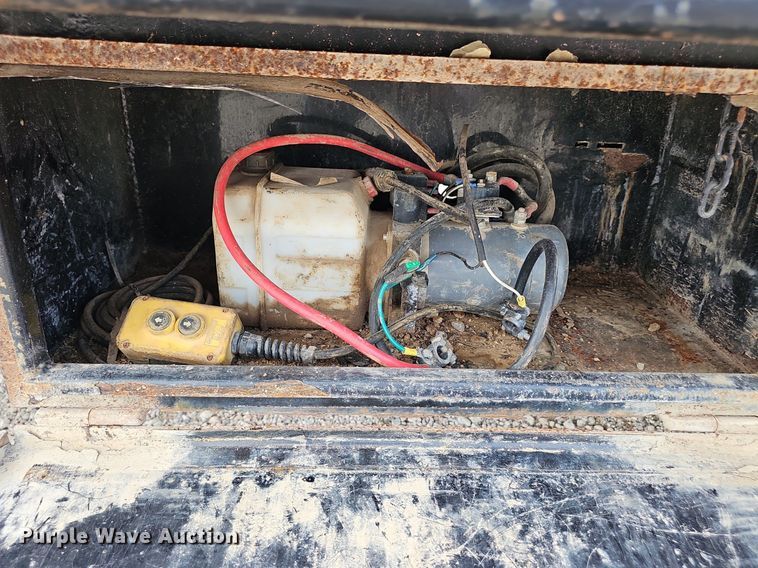 image for item DP0981 2014 PJ equipment trailer