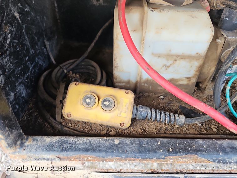 image for item DP0981 2014 PJ equipment trailer