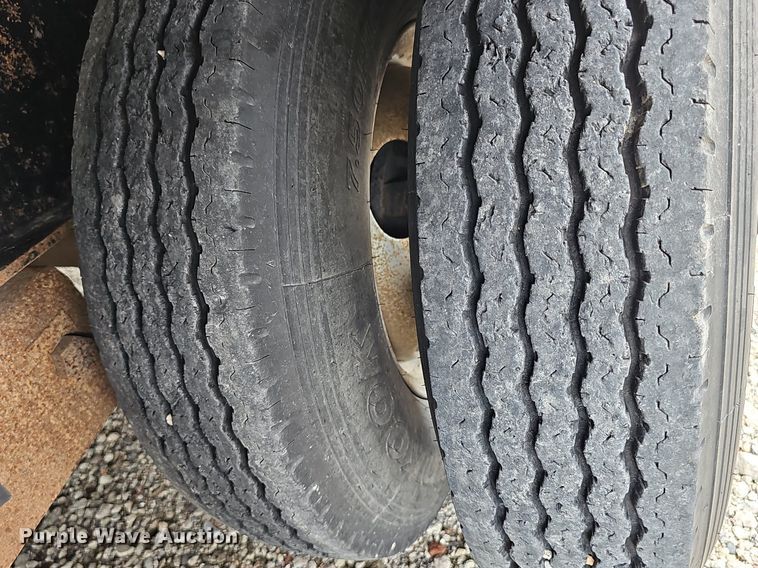 image for item DP0981 2014 PJ equipment trailer