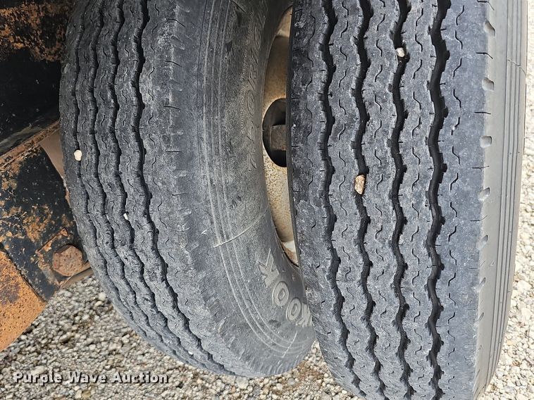 image for item DP0981 2014 PJ equipment trailer