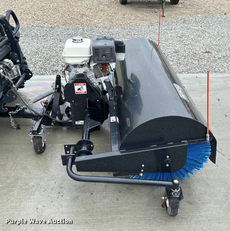 image for item DP6667 Berc Mac 700516 broom