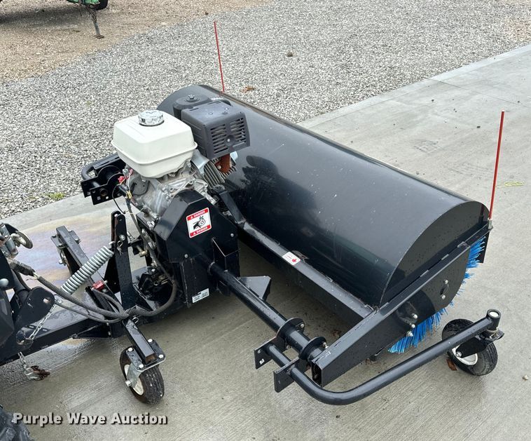 image for item DP6667 Berc Mac 700516 broom