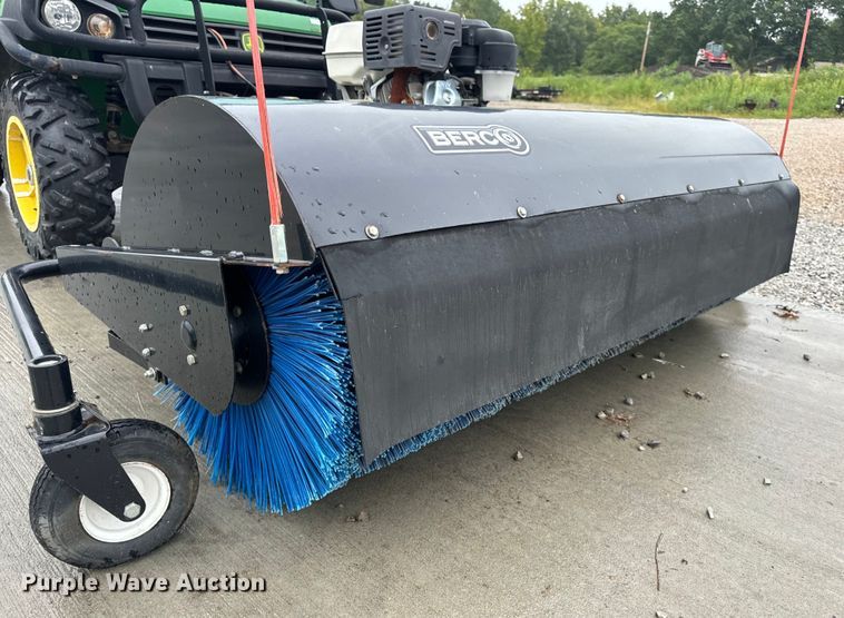 image for item DP6667 Berc Mac 700516 broom