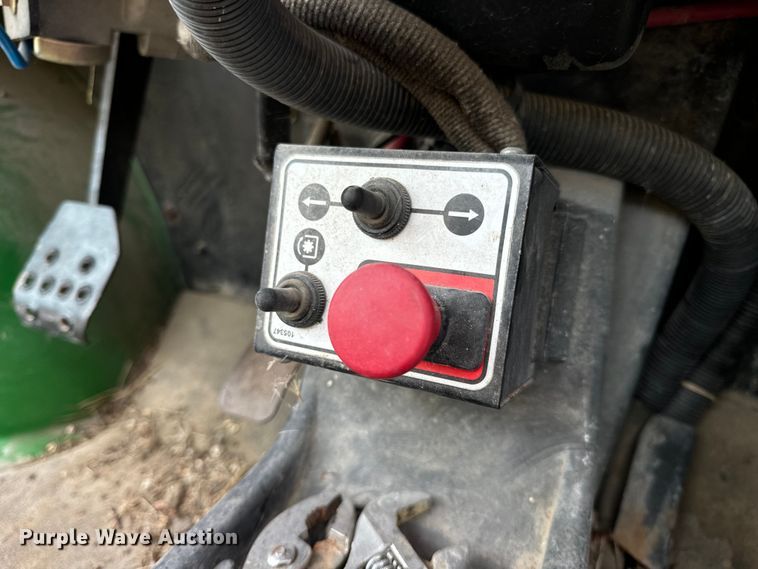 image for item DP6667 Berc Mac 700516 broom