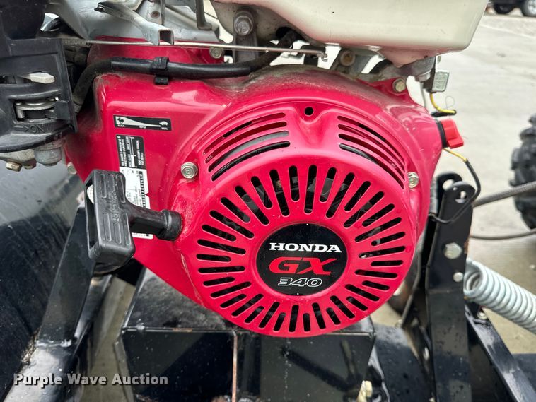 image for item DP6667 Berc Mac 700516 broom