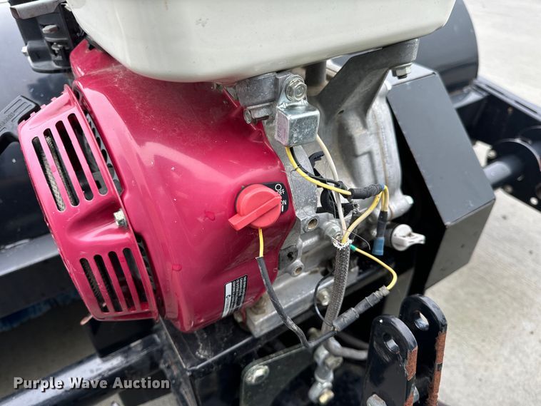 image for item DP6667 Berc Mac 700516 broom