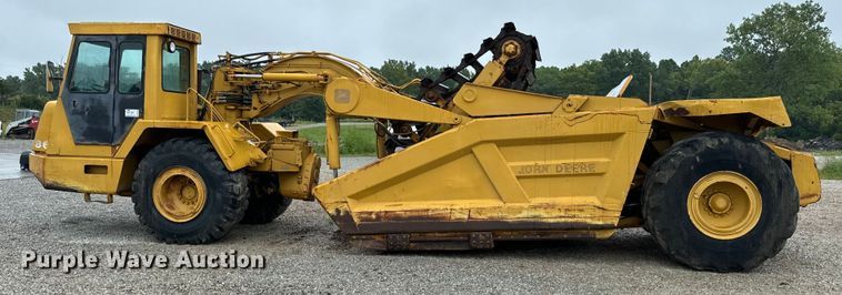 image for item DP6668 1981 John Deere  862 elevating scraper