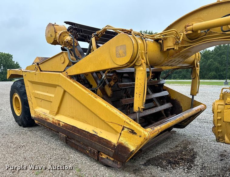 image for item DP6668 1981 John Deere  862 elevating scraper