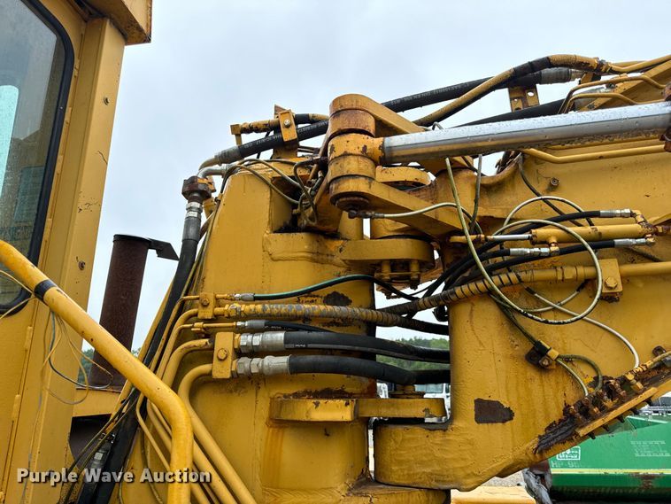 image for item DP6668 1981 John Deere  862 elevating scraper