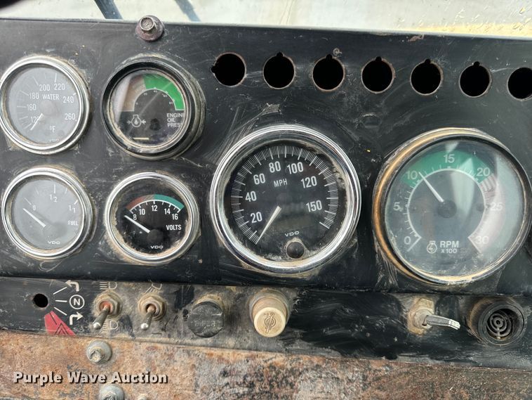 image for item DP6668 1981 John Deere  862 elevating scraper