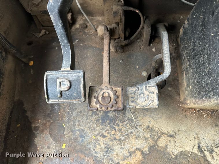 image for item DP6668 1981 John Deere  862 elevating scraper