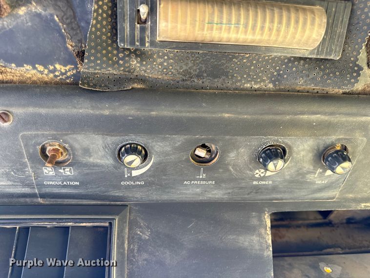 image for item DP6668 1981 John Deere  862 elevating scraper