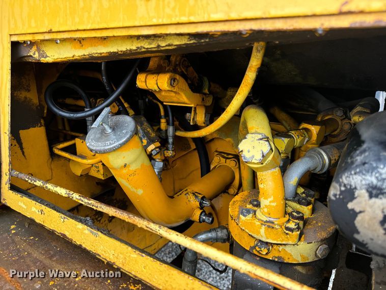 image for item DP6668 1981 John Deere  862 elevating scraper