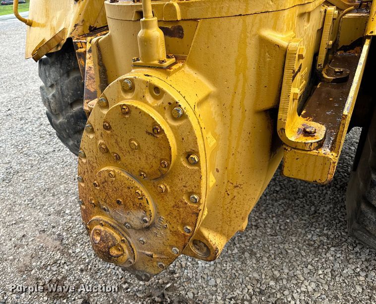 image for item DP6668 1981 John Deere  862 elevating scraper