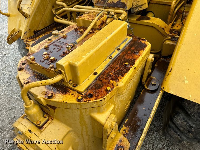 image for item DP6668 1981 John Deere  862 elevating scraper